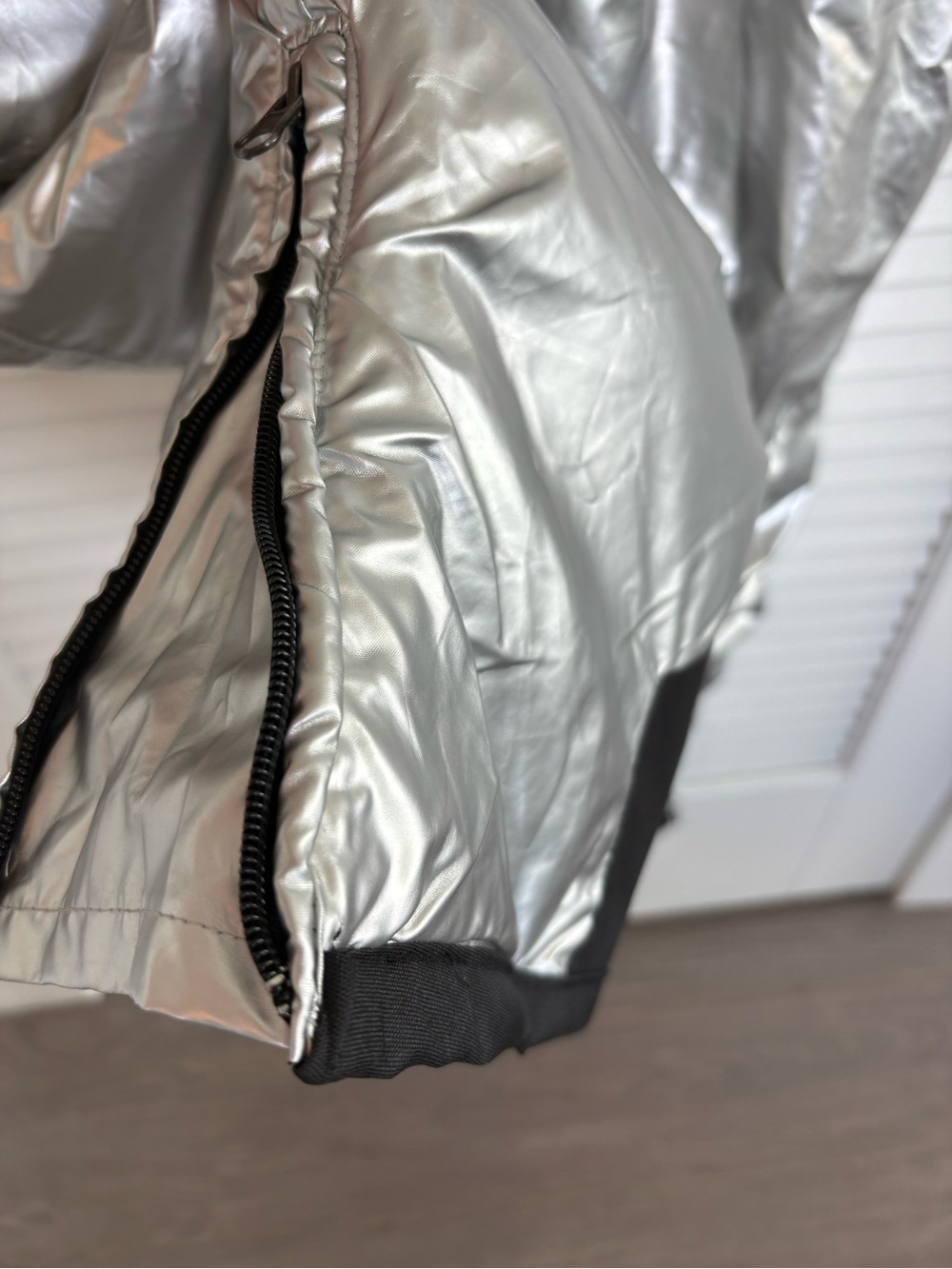 Silver Metallic Insulated Snow Bib Overalls for Women Size L Futuristic Y2K - Picture 11 of 15